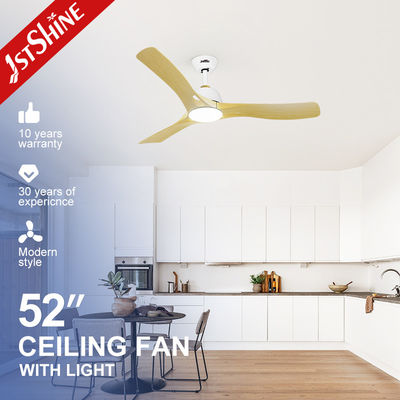 acheter 52 pouces économisant de l' énergie en plastique ventilateur de plafond LED avec moteur à courant continu silencieux fabrication en ligne