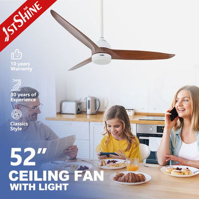 acheter Ventilateur de plafond en bois de 52 pouces avec commande à distance intelligente à moteur DC réversible léger fabrication en ligne