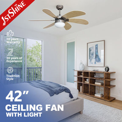 230V/50Hz Voltage d'entrée Ventilateur de plafond avec chaîne de traction et kit de lumière LED 1stshine Couleur OEM