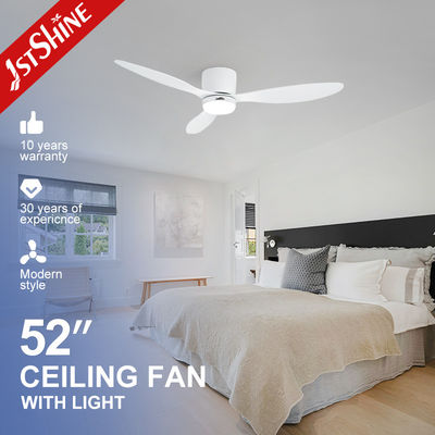 Ventilateur de plafond réglable à commande à distance avec lumière LED 3 couleurs et conception de montage à écoulement