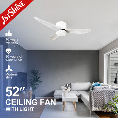 Bon prix Ventilateur de plafond à LED de 52 pouces à plafond bas avec fonctionnement en douceur et conception en eau en ligne
