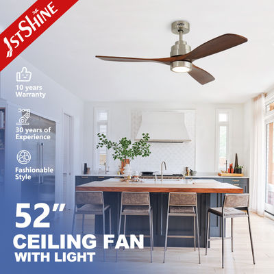 Bon prix 110-240V/50Hz-60Hz Voltage d'entrée V ventilateur de plafond LED avec corps métallique et lames en bois massif en ligne