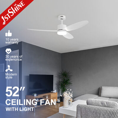 Ventilateur de plafond LED dimmable de 52 pouces avec moteur CC et lumière LED 3 couleurs pour espaces modernes