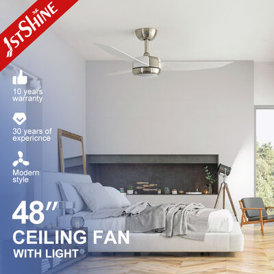 Bon prix Lumière de ventilateur de plafond ABS de 48 pouces avec moteur CC et télécommande pour refroidissement de l'air en ligne